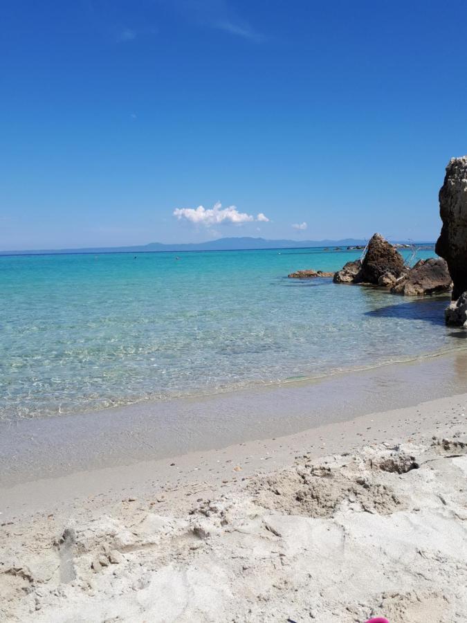 Villa George Afytos Esterno foto