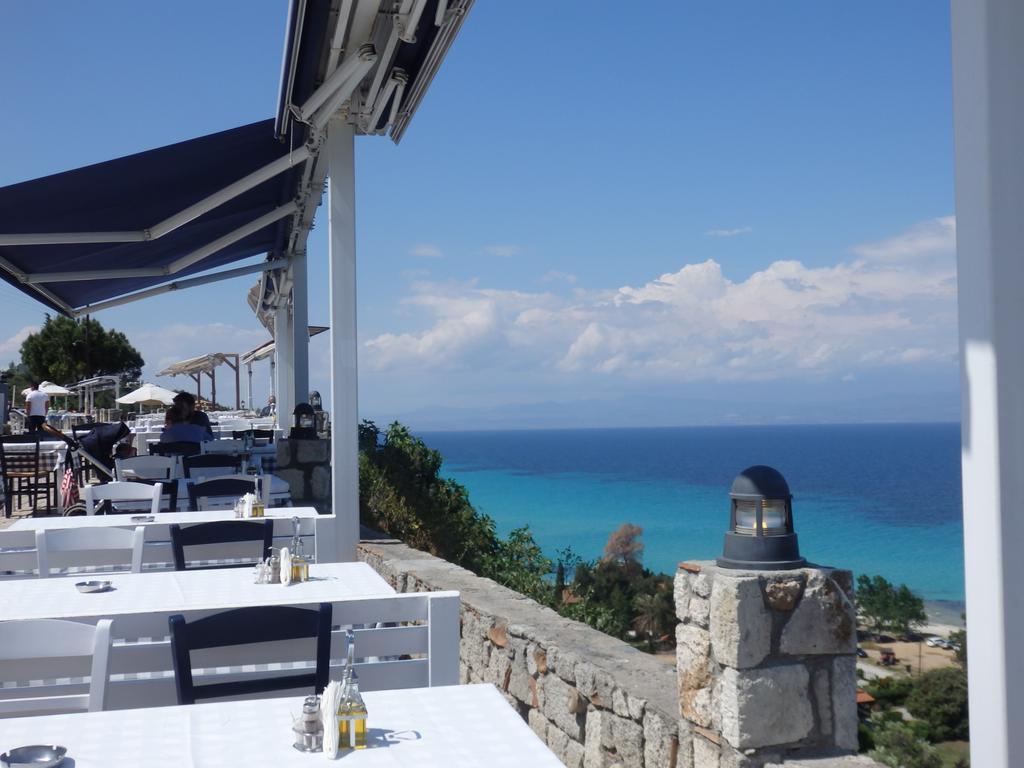 Villa George Afytos Esterno foto