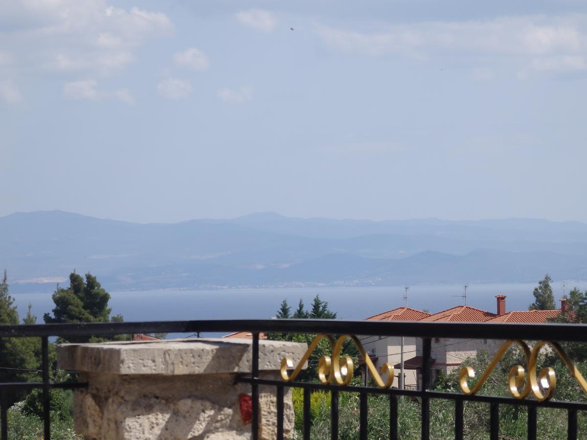 Villa George Afytos Esterno foto